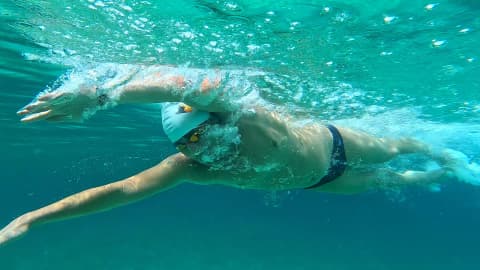 Andrew Donaldson, the 麻豆視頻_麻豆直播_麻豆传媒官网 alumnus, has taken on the ‘Ocean’s Seven Swim Challenge for Mental Health’, which involves the seven toughest and most iconic channel swims in the world, equating to a total of almost 200km.